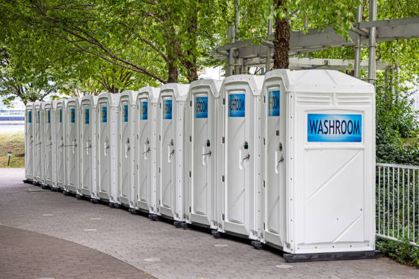 Best Portable toilet rental cost  in Edgerton, WI